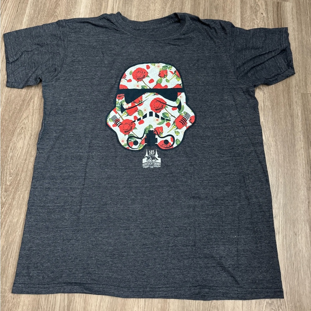 Fanatics 145 Kentucky Derby Floral Stormtrooper Dark Gray T-Shirt Unisex size L